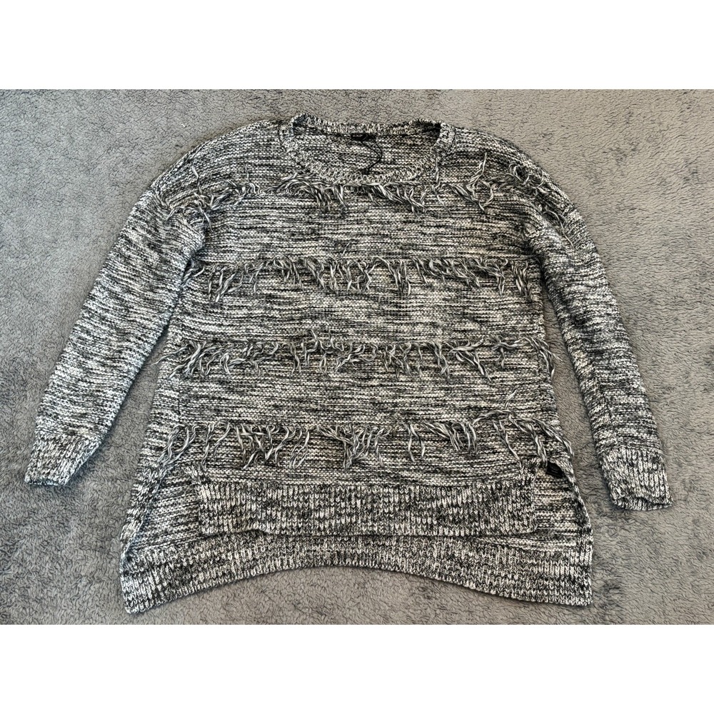 NWOT Express Sweater Womens Medium Gray Heavy Knit Fringe Pullover Long Sleeve